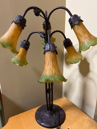 アール・ヌーヴォーっぽい　ランプ