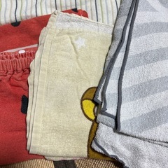 使い古し　タオルとシーツの画像