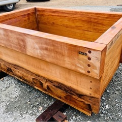 【檜（ひのき）浴槽 1300サイズ／湯かき棒・枕・蓋付き】の画像