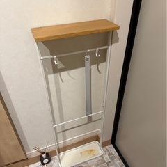 0円　机、ソファ、傘立て、レンジ台セットの画像