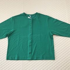 タグ付き　ユニクロ　UVカットジャージークルーネックカーディガンの画像