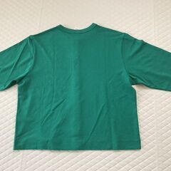 タグ付き　ユニクロ　UVカットジャージークルーネックカーディガンの画像