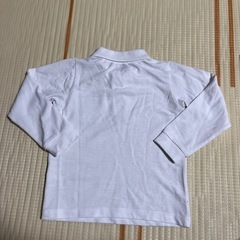 西松屋　長袖　白のポロシャツ　110cmの画像