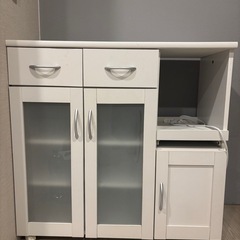 キッチンカウンター 食器棚　ホワイトの画像