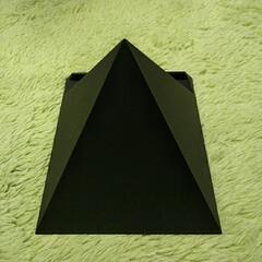 綺麗なソニーのピラミッド型CD置きの画像