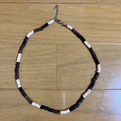 〈未使用4点〉ココナッツビーズネックレス 2個、手作りブレスレット2個の画像