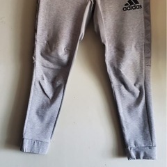adidas トレーナー
の画像