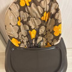 【取りに来て頂ける方限定】Combi（コンビ） ハイ&ロースイングラック ネムリラ 手動 花柄 調整可能ハイチェアの画像