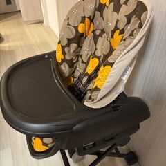 【取りに来て頂ける方限定】Combi（コンビ） ハイ&ロースイングラック ネムリラ 手動 花柄 調整可能ハイチェアの画像