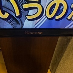 43インチ　Hisense テレビ+スタンドの画像