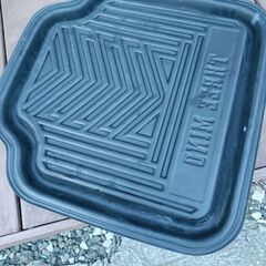 リアゴムマットの画像