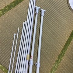 突っ張り棒の画像