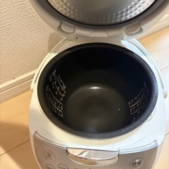 炊飯器の画像