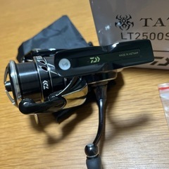釣具　ダイワ　23タトゥーラLT2500S-XH-QD、バス釣り、スピニングリールの画像