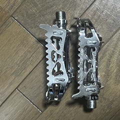自転車ペダルの画像