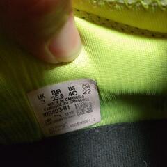 PUMA 黄緑 靴の画像