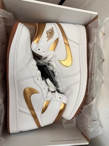 NIKE AIR JORDAN 1 RETRO HI OGゴールド