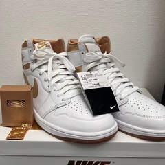 NIKE AIR JORDAN 1 RETRO HI OGゴールドの画像