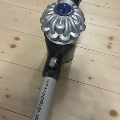 ダイソン dyson v6 コードレスクリーナーの画像
