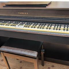 送料込YAMAHA 電子ピアノ SCLP-6350 18年購入ほぼ新品＆未使用L ①
大阪販売支店取扱商品
★京都南〜福知山
🏯東は→姫路〜大阪〜福知山
🍑西は→姫路〜鳥取市〜兵庫〜岡山まで配達無料 ★ジモティーが一番安い！
★ジモティーは設置までお手伝いの画像