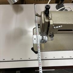 TOYOTA 工業用ミシン トヨタ LS2-A0140 厚物縫製の画像