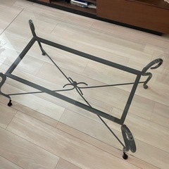 ガラス ローテーブルの画像