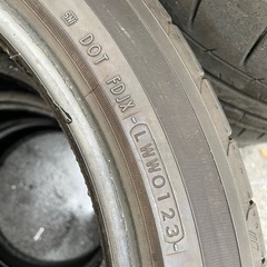 18インチ 245/40R18 2本の画像
