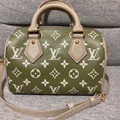 LOUIS VUITTON バックの画像