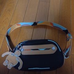 美品　Kipling 黒ショルダーバッグ　の画像