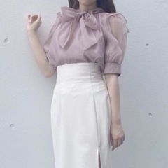 くすみピンクのオーガンジーブラウスです☺️の画像