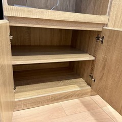【ほぼ新品】Lowya食器棚の画像