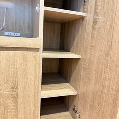 【ほぼ新品】Lowya食器棚の画像