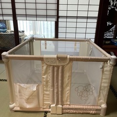 ベビーサークルの画像