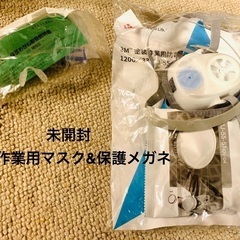DIY塗装用品セット (剥離剤、ラッカースプレー、防水剤など)の画像