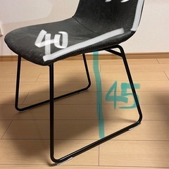 テーブル、椅子の画像