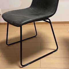 テーブル、椅子の画像