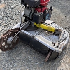 ウイングモアー　草刈機　芝刈り機　オーレック　WM716T 2WD 自走2面　岩手県　の画像