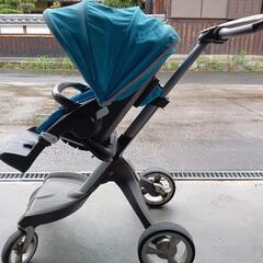 ベビーカー　STOKKEの画像