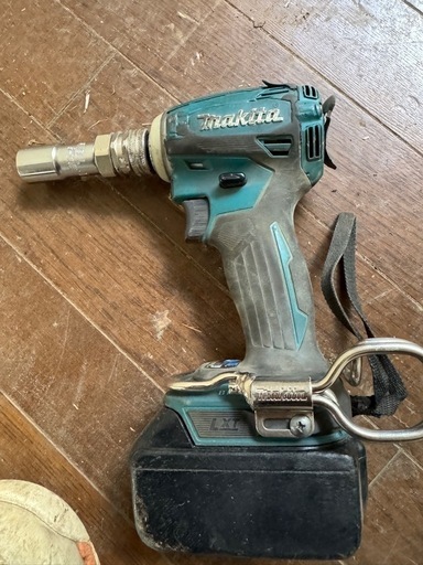 makita インパクト　td172