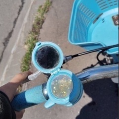 女の子用自転車の画像