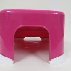 子ども用品 ハローキティ キティちゃん ステップ台 ピンク 幅32cm×奥行34cm×高さ21cmの画像