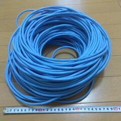 LANケーブルと工具の画像