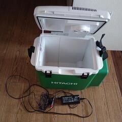 NVAN助手席シート/日立温冷ポータブルクーラーの画像