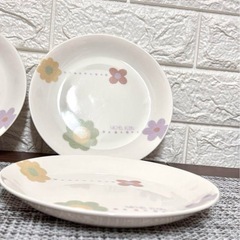 ミッシェルクラン　18cm 　お皿　2枚　　三郷陶器（株）　の画像