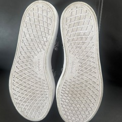 adidas スリッポンの画像