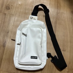 斜め掛けバッグ
の画像