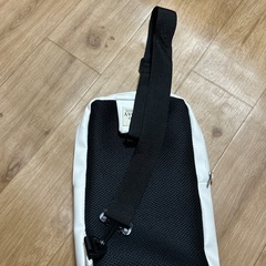 斜め掛けバッグ
の画像