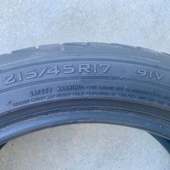 215/45 R17 残溝 3.63㎜タイヤ1本の画像