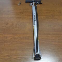自転車空気入れの画像