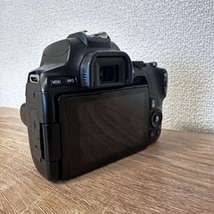 Canon EOS Kiss X10 ボディのみ　キャノンイオスキス ブラックの画像